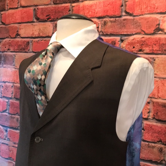 Extrema Dress Vest - Picture 8 of 17